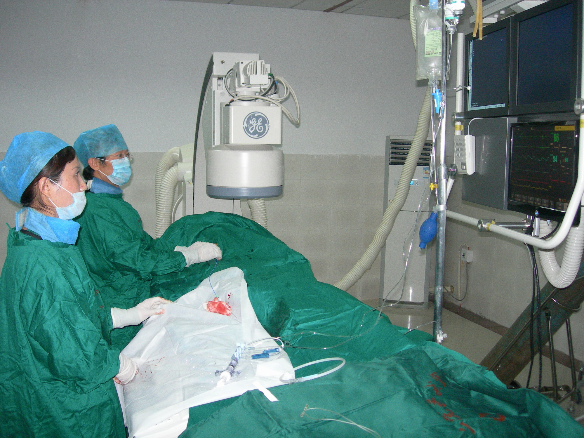 美国ge公司生产的1000ma lce 型数字减影血管造影机(大型c臂)