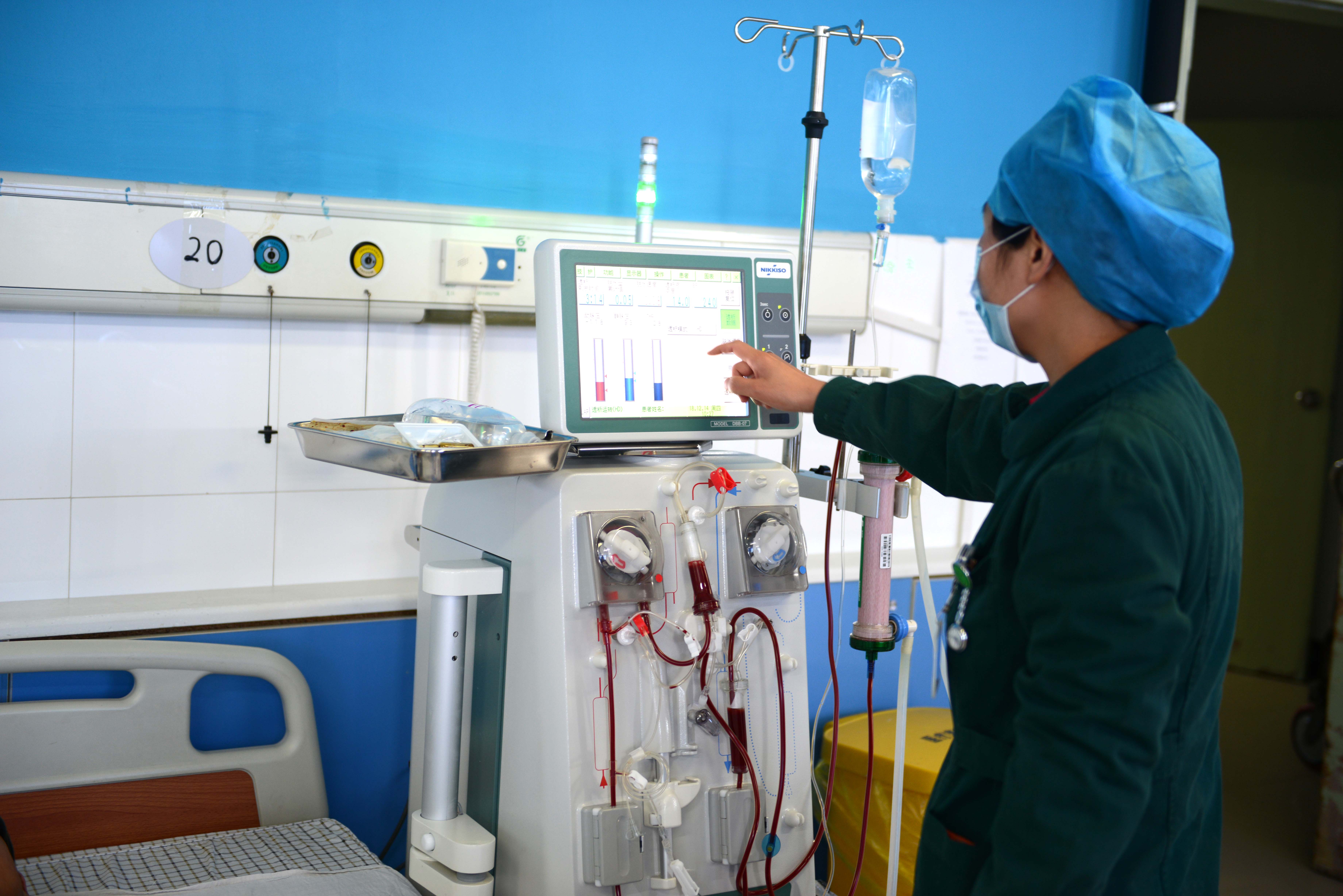 新引进日本血液透析,滤过机