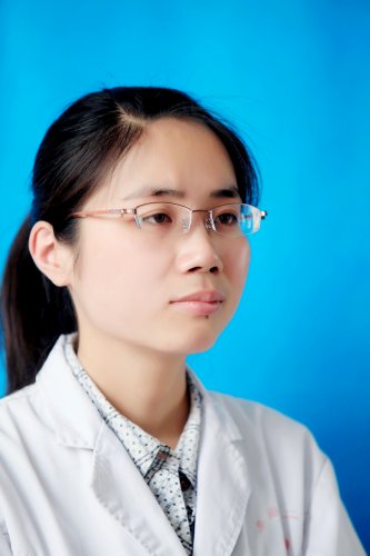 室王亚男药师临床药学室毛新妍药师,药学硕士临床药学室尹纯奇信息员